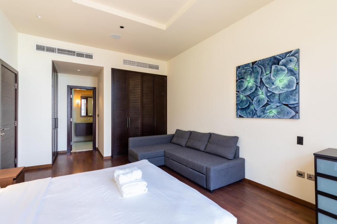 Apartamento Maison Privee - Spacious Apt On Palm Jumeirah W Sea Views And Premium Facilities Access Dubái Exterior foto