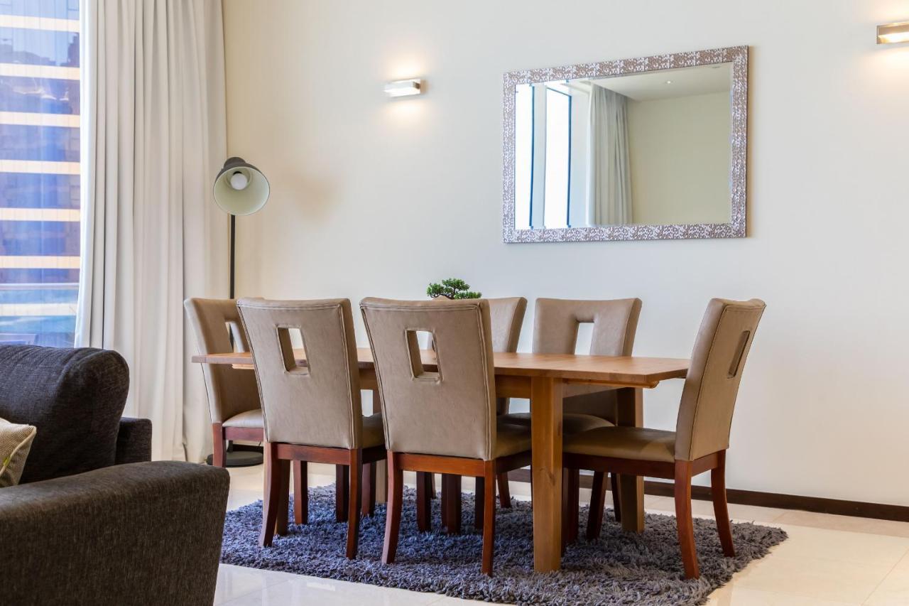 Apartamento Maison Privee - Spacious Apt On Palm Jumeirah W Sea Views And Premium Facilities Access Dubái Exterior foto