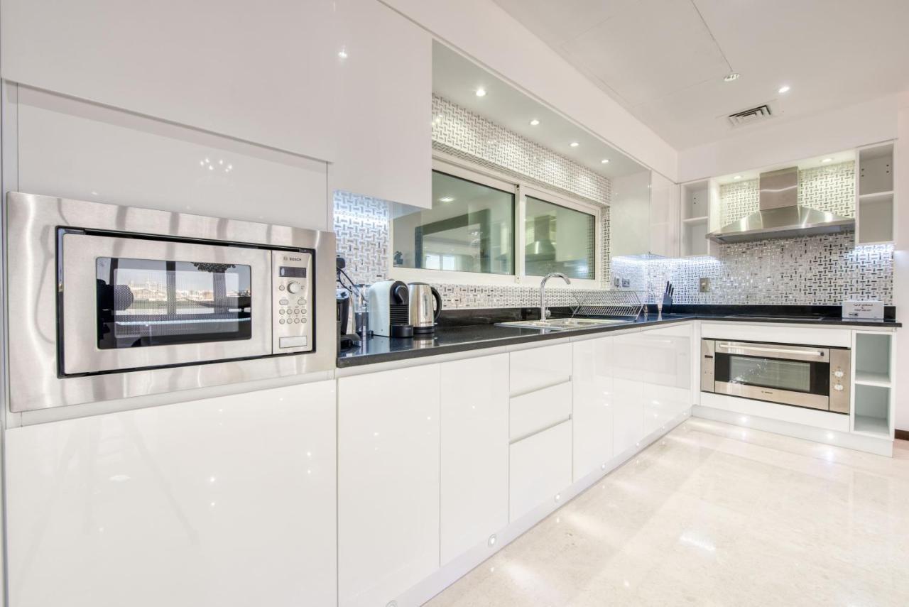 Apartamento Maison Privee - Spacious Apt On Palm Jumeirah W Sea Views And Premium Facilities Access Dubái Exterior foto