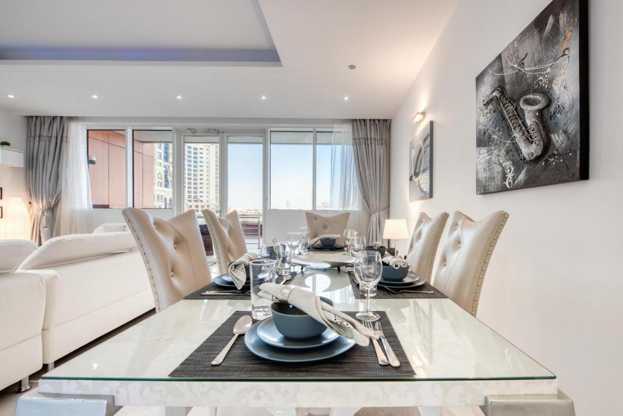 Apartamento Maison Privee - Spacious Apt On Palm Jumeirah W Sea Views And Premium Facilities Access Dubái Exterior foto