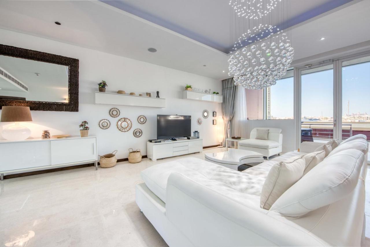 Apartamento Maison Privee - Spacious Apt On Palm Jumeirah W Sea Views And Premium Facilities Access Dubái Exterior foto