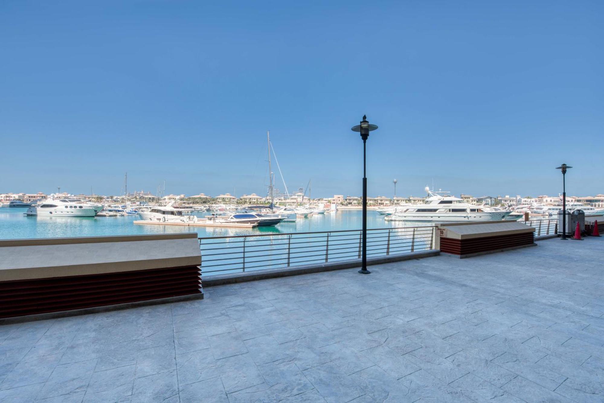 Apartamento Maison Privee - Spacious Apt On Palm Jumeirah W Sea Views And Premium Facilities Access Dubái Exterior foto